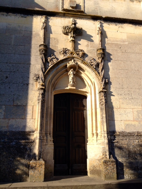 Porte létérale se l'église. - Saint-Fort-sur-Gironde