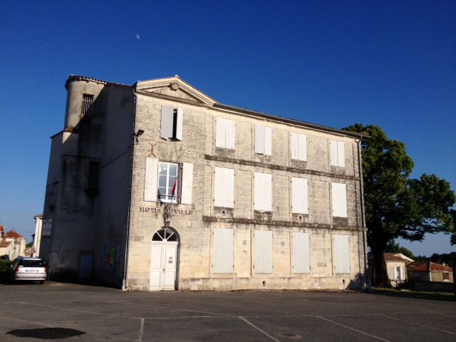 L'hôtel de ville. - Saint-Fort-sur-Gironde