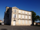 Photo précédente de Saint-Fort-sur-Gironde L'hôtel de ville.