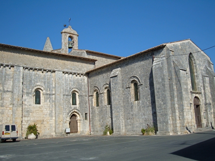Eglise romane de saint Georges d'Oléron - Saint-Georges-d'Oléron