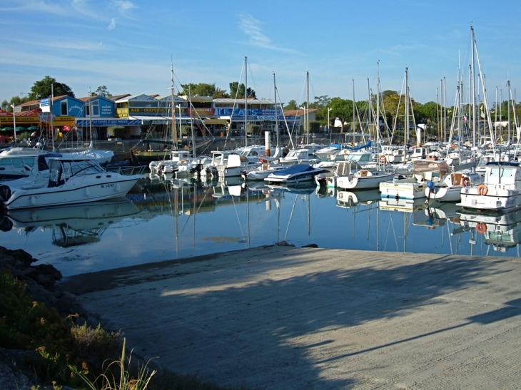 Le port de Boyardville, commune de Saint George d'Oléron - Saint-Georges-d'Oléron