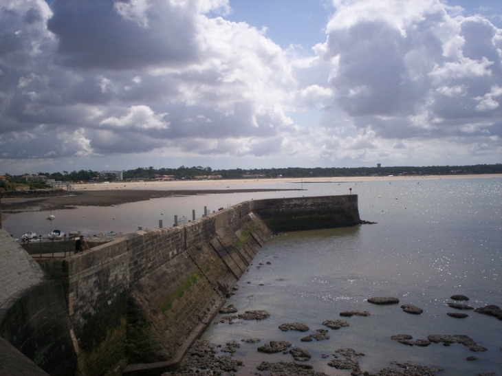 Port de st Georges vu du phare - Saint-Georges-de-Didonne