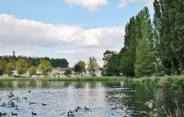 Lac de St Jean-d'Angely - Saint-Jean-d'Angély