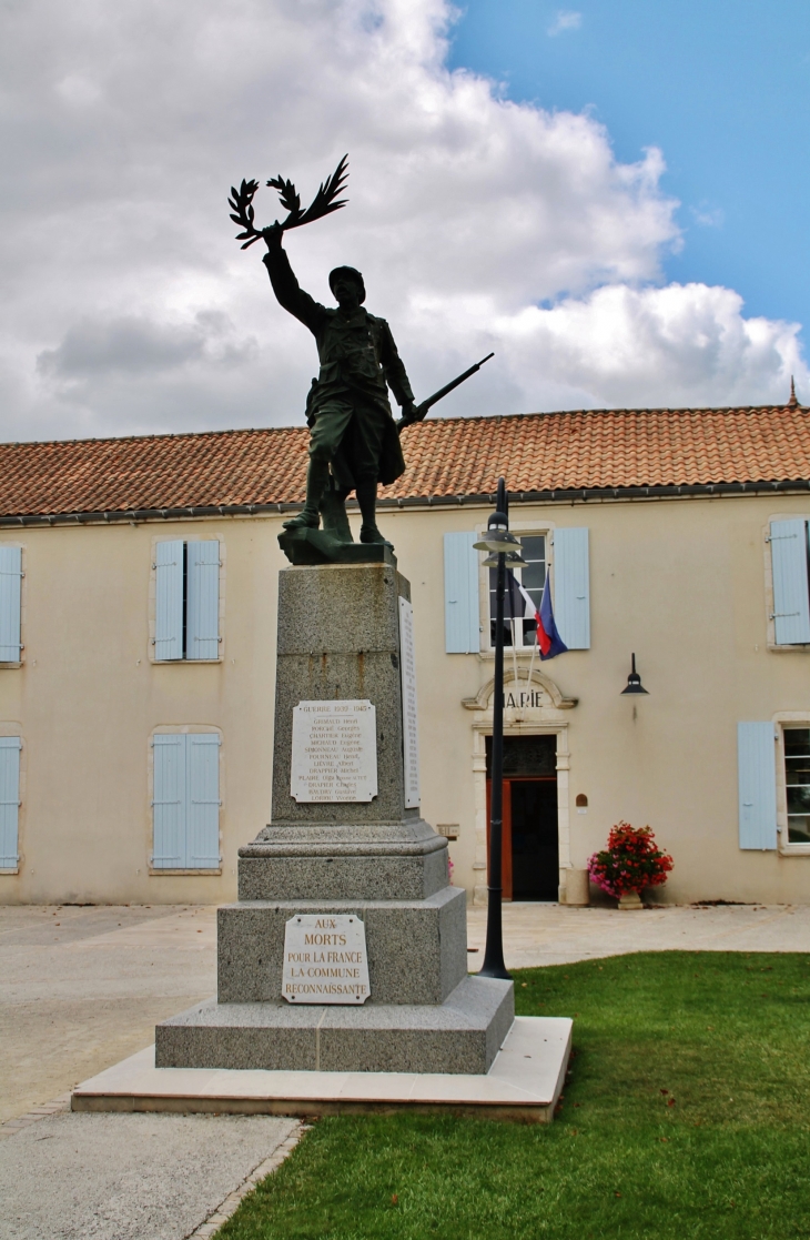 Monument aux Morts - Saint-Jean-de-Liversay