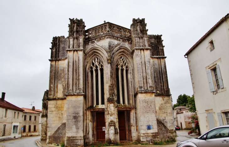 éé-église Saint-Just - Saint-Just-Luzac