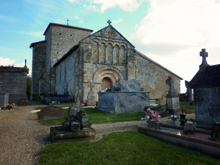 L'église Saint Eutrope. - Sainte-Colombe