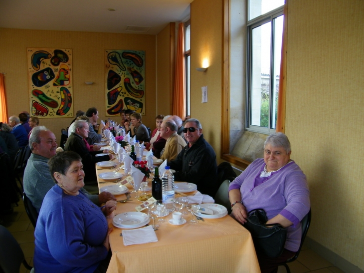 Repas des anciens - Sousmoulins