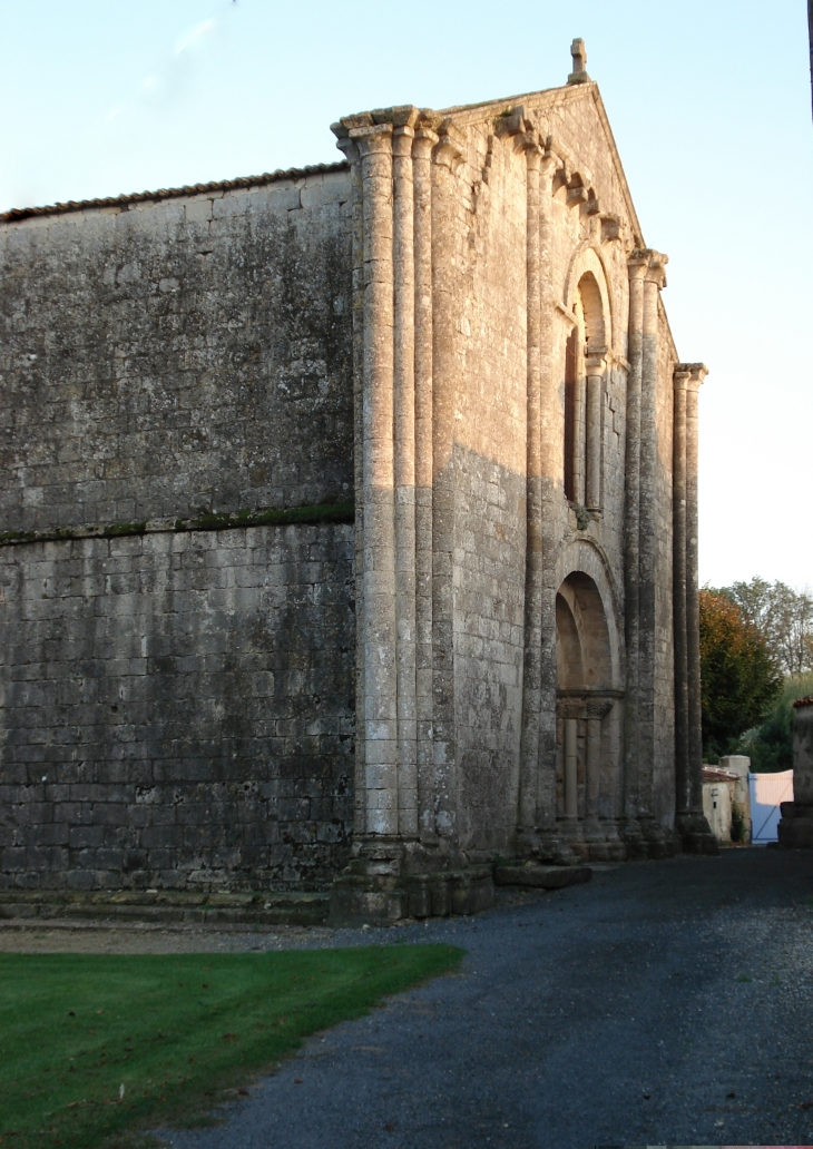 Façade - Varaize