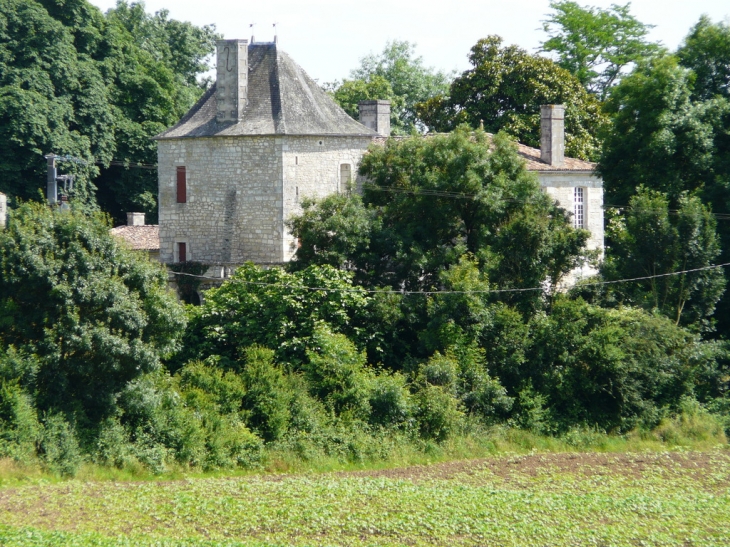 Le chateau - Vénérand