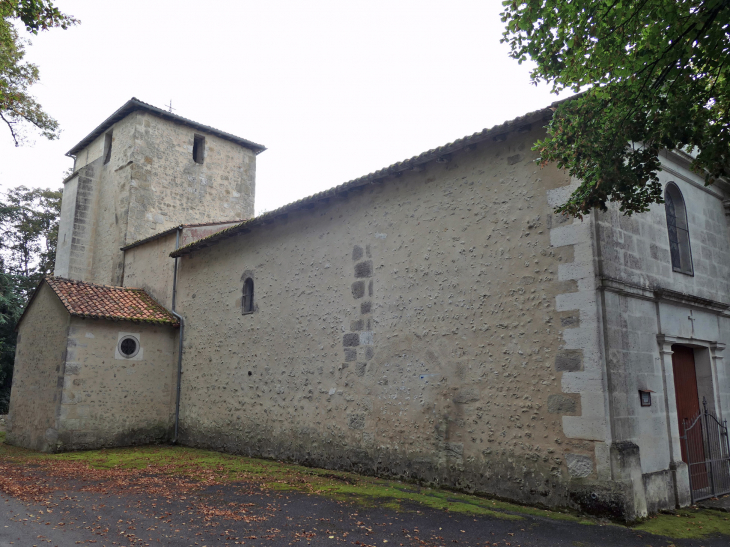 Aignes : église Saint Martial - Aignes-et-Puypéroux