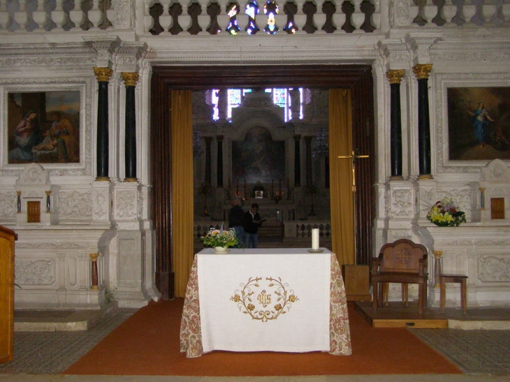 ABBAYE DE ST ETIENNE DE BASSAC