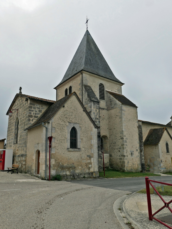 L'église - Bors (Canton de Montmoreau-Saint-Cybard)