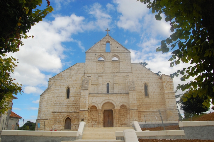 Eglise Saint Médard  - Genté