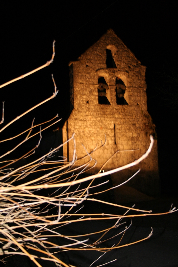 Le clocher de Rroffiac éclairé - Plassac-Rouffiac