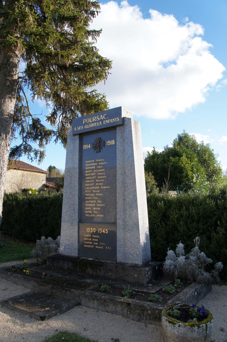 Le Monument aux Morts - Poursac