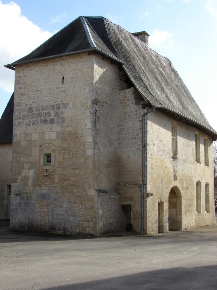 Logis du 15e s - Saint-Amant-de-Bonnieure