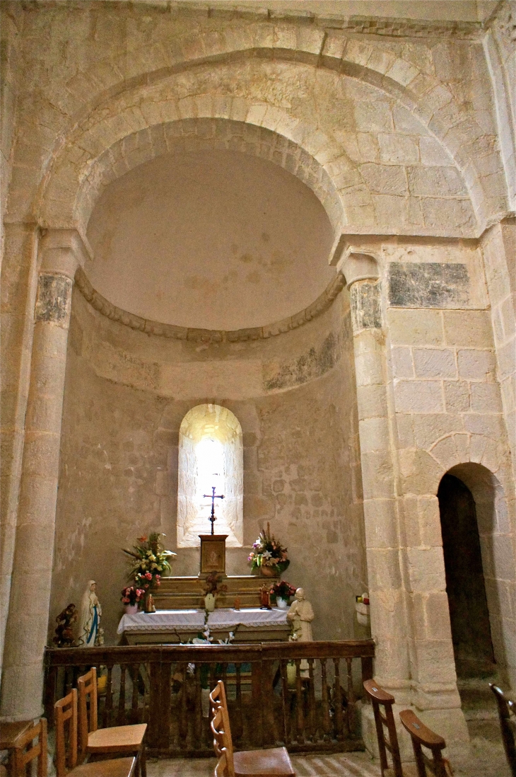 L'église Saint Jacques de Conzac : chapelle du bras du transept - Saint-Aulais-la-Chapelle