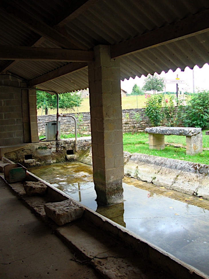 Lavoir - Saint-Gourson