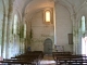 Photo précédente de Touvre la-nef-vers-le-portail-de-l-eglise-sainte-madeleine-quatre chapiteaux-classes