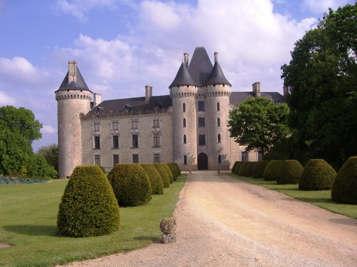 Chateau de Verteuil - Verteuil-sur-Charente