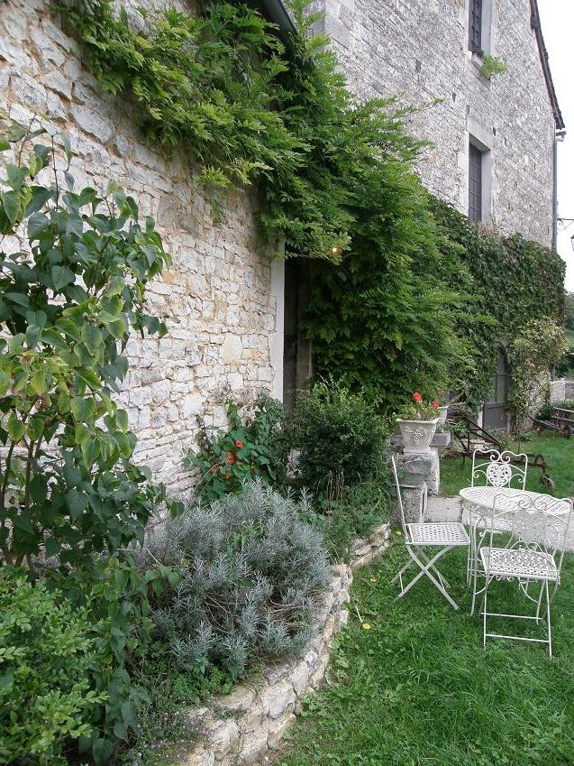 Sortie du moulin décoré avec autant de gout - Verteuil-sur-Charente