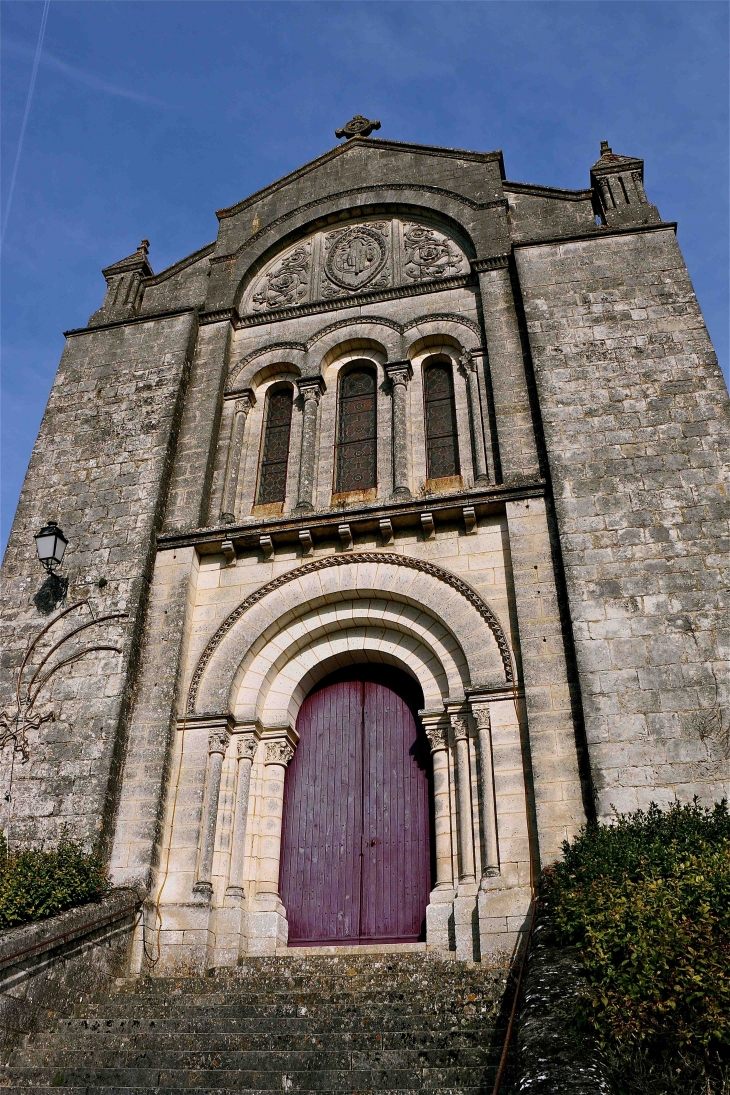 Eglise Saint Romain - Villebois-Lavalette