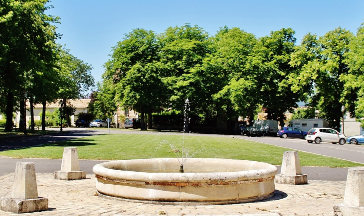 Fontaine - Villebois-Lavalette