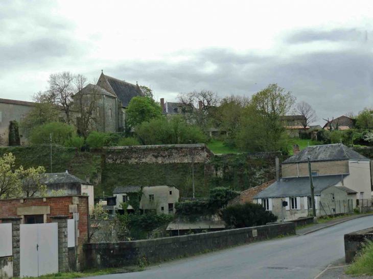 Le village d'Argenton-château - Argenton-les-Vallées