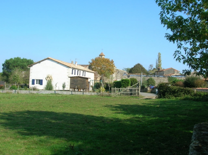 Le Bourg Vue Générale AZAY le Brulé - Azay-le-Brûlé