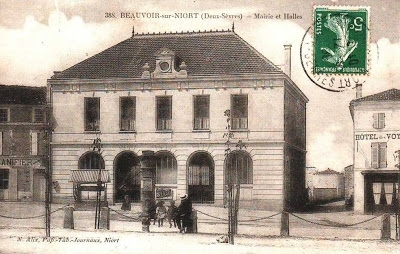 La Mairie carte postale ancienne  - Beauvoir-sur-Niort