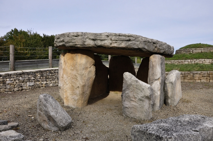 MUSEE DU TUMULUS - Bougon