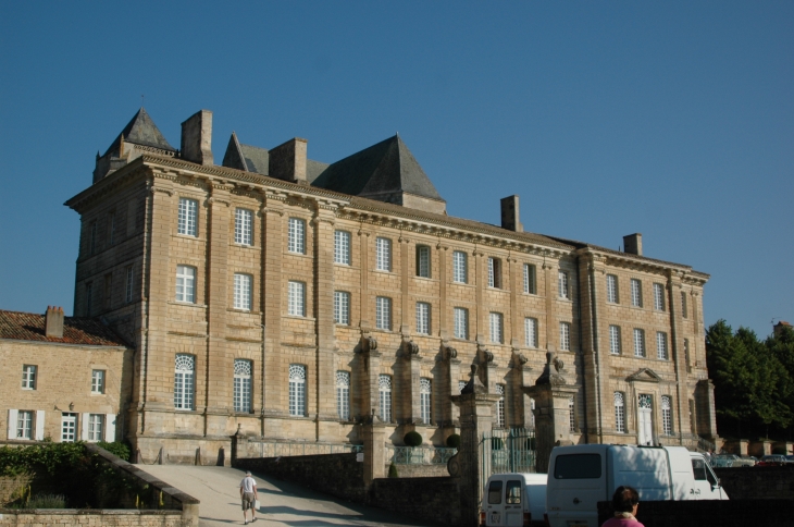 Abbaye Royale de Celles sur Belle  - Celles-sur-Belle