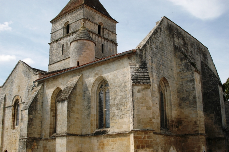 Eglise St Chartier à JAVARZAY  - Chef-Boutonne