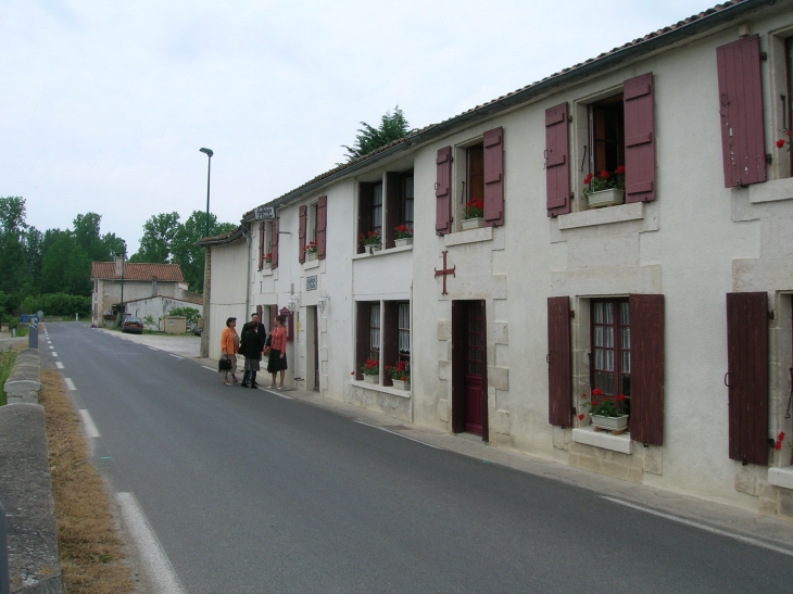 La Sotterie , l'auberge  - Coulon