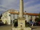 Photo suivante de Coulon La fontaine de la place de l'église