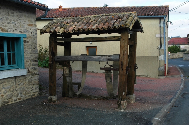 Travail devant la forge - Coutières