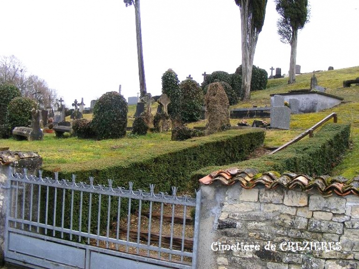 Cimetiere de crezieres - Crézières