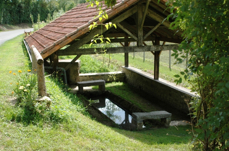 Le lavoir  - Crézières