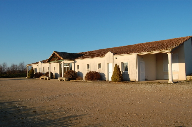 SALLE DES ASSOCIATIONS - Exoudun