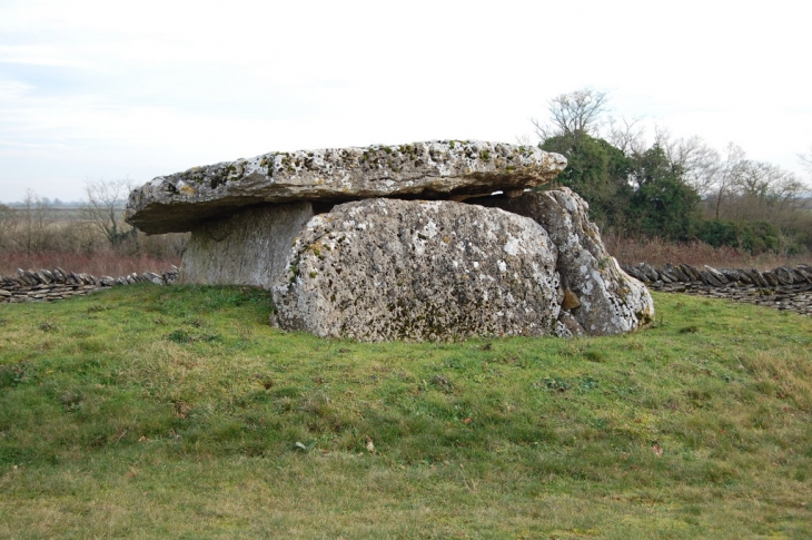 Dolmens - Exoudun