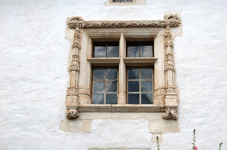 Fenêtre à meneau Maison templière - Exoudun