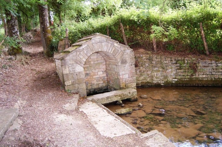 La fontaine du Thuet - Exoudun