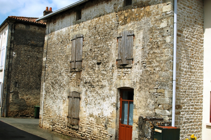 Ancien Palis de Justice  - Exoudun