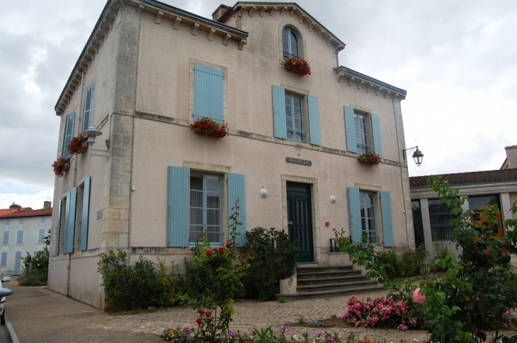 La Mairie - Frontenay-Rohan-Rohan