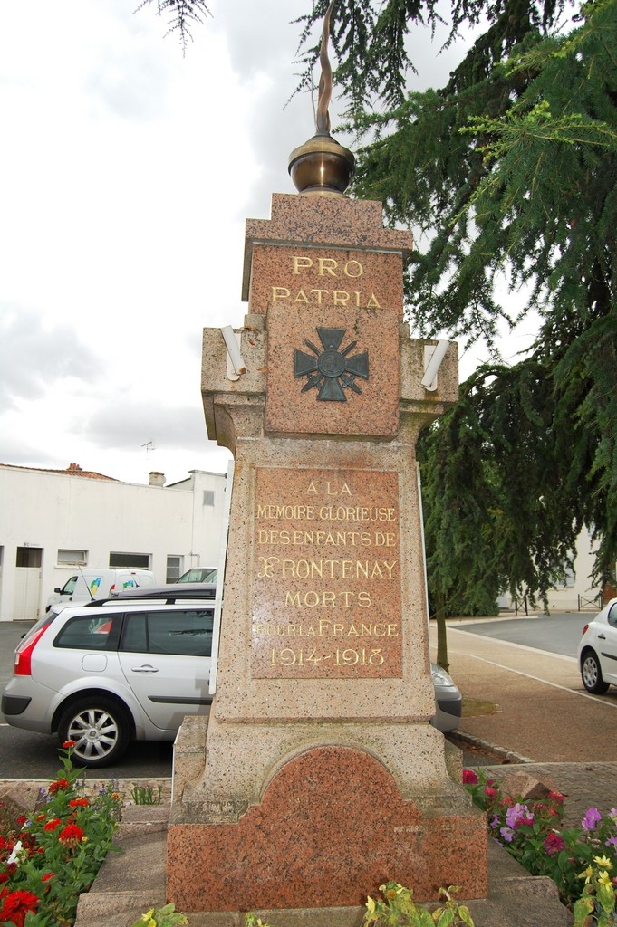 Monument aux Morts pour la France - Frontenay-Rohan-Rohan