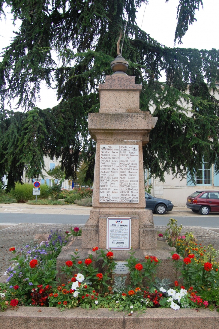 Monuments aux Morts pour la France  - Frontenay-Rohan-Rohan