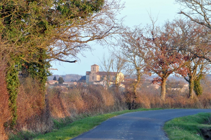 Sur la route de LAGEON - Gourgé