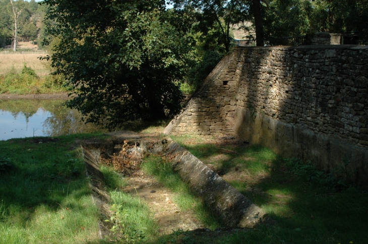 Lavoir de Mellet - La Crèche