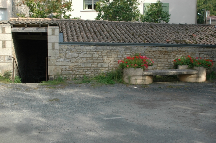 Lavoir de St Martin - La Crèche