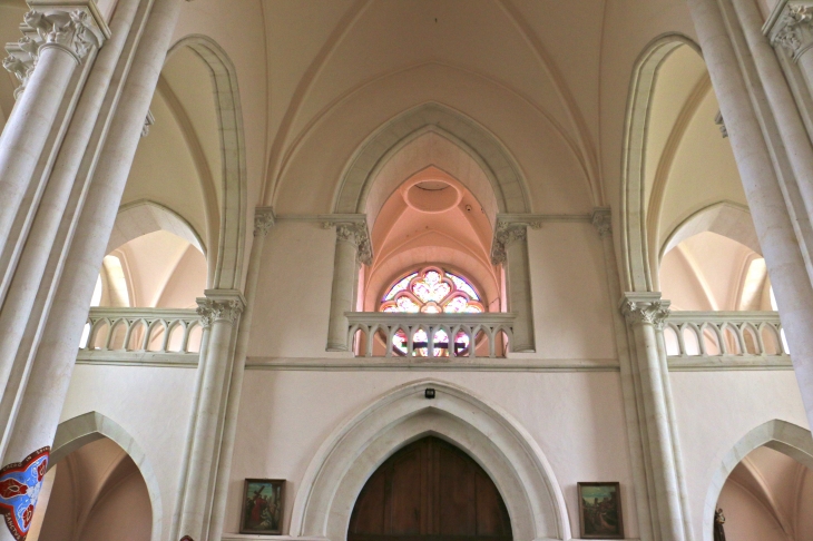 Le balcon de l'église Saint Eutrope. - Le Vanneau-Irleau